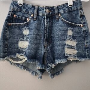 Refuge Distressed Jean Shorts Size 0 Blue Frayed Hem Festival-Ready Denim Sku349